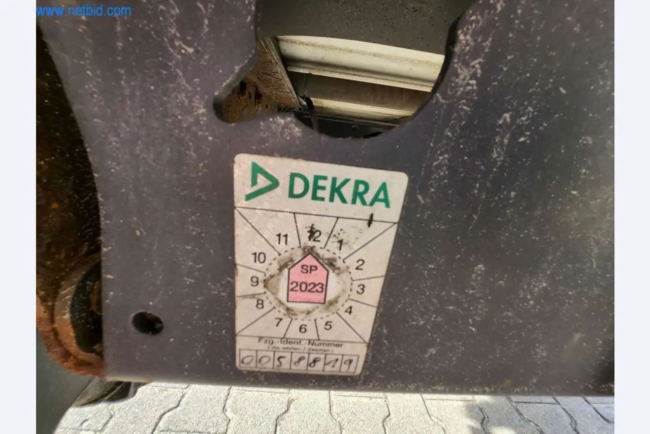 Máquinas bien mantenidas de un fabricante de productos de panadería-16