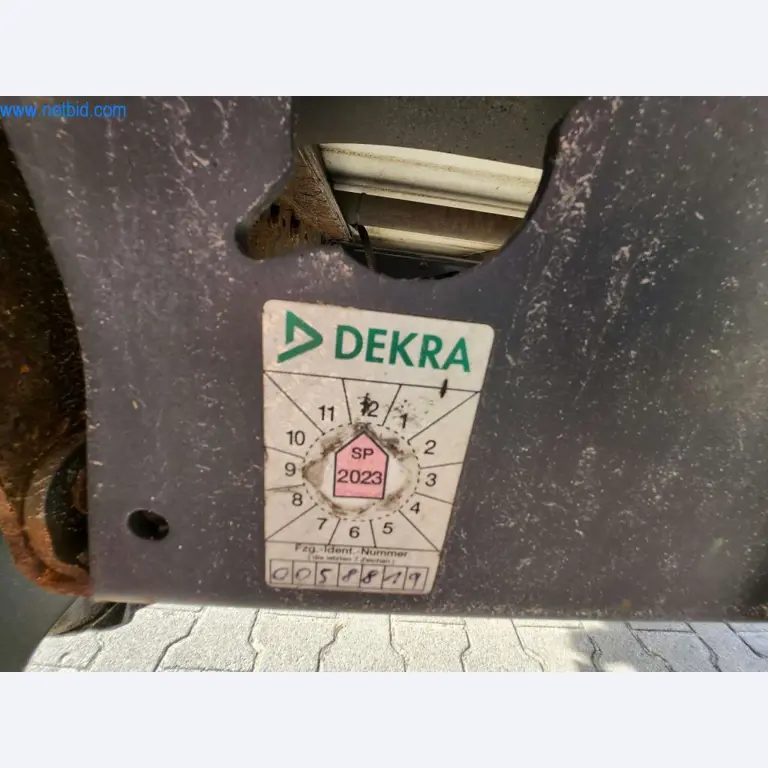 Máquinas bien mantenidas de un fabricante de productos de panadería-16