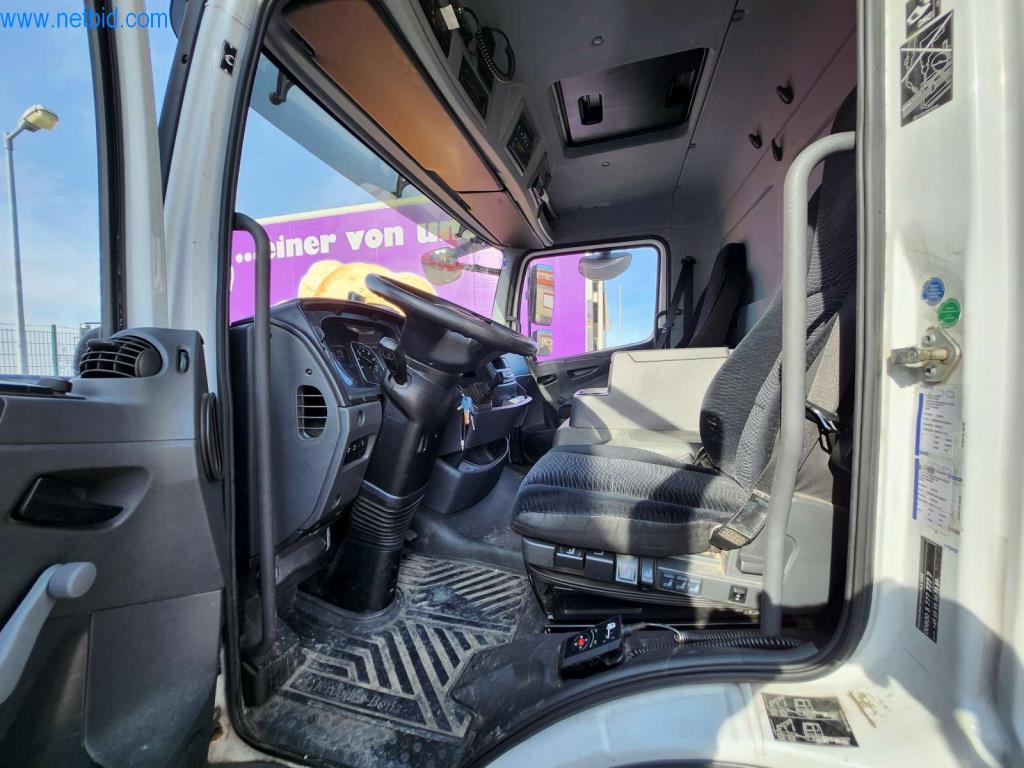 Máquinas bien mantenidas de un fabricante de productos de panadería-5