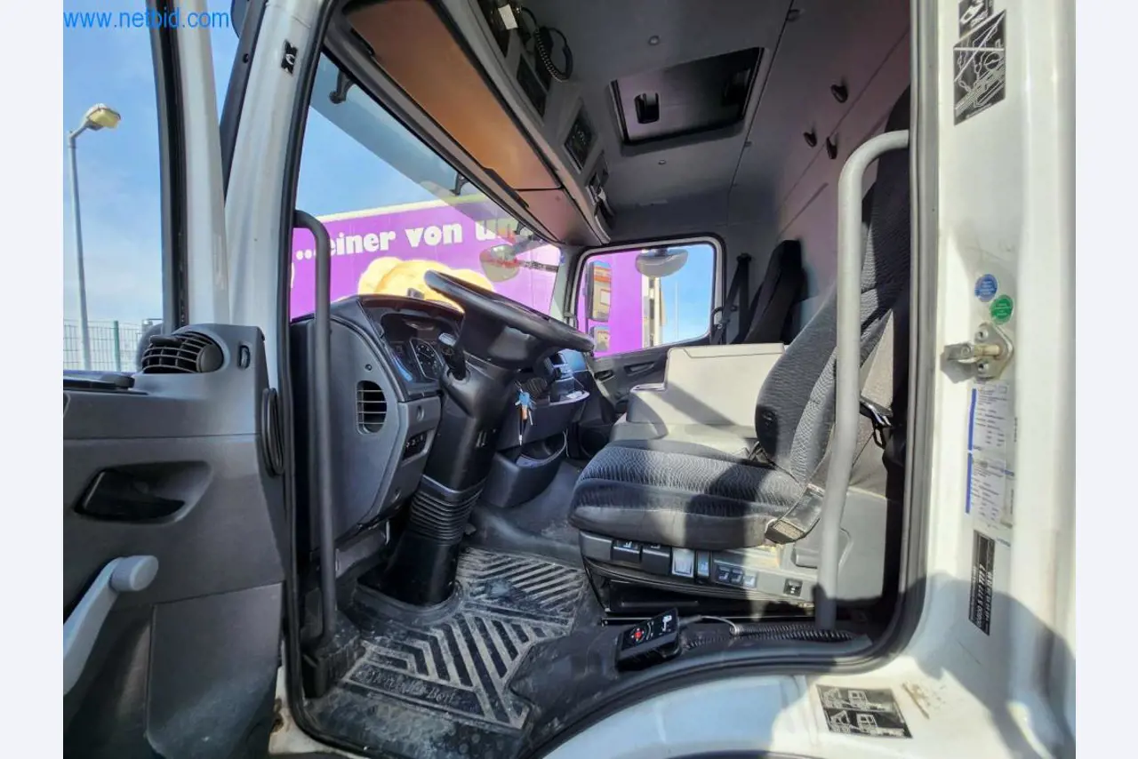 Máquinas bien mantenidas de un fabricante de productos de panadería-5