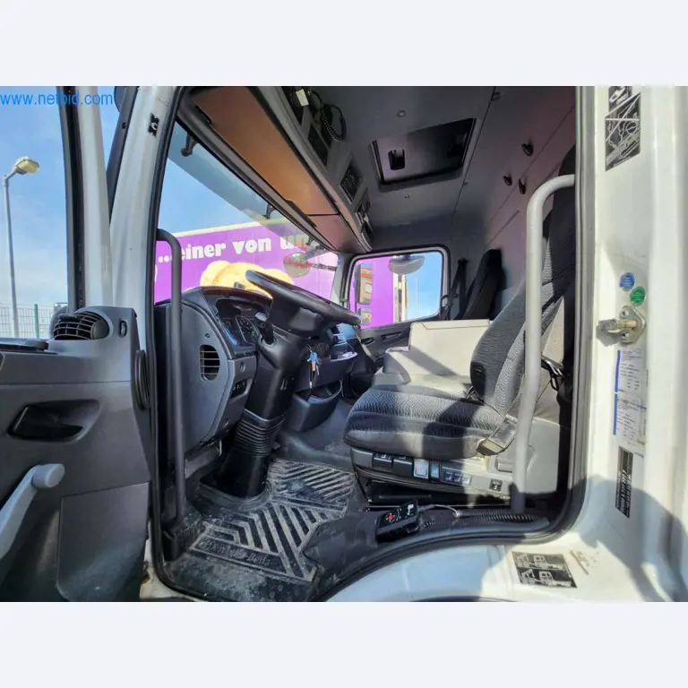 Máquinas bien mantenidas de un fabricante de productos de panadería-5