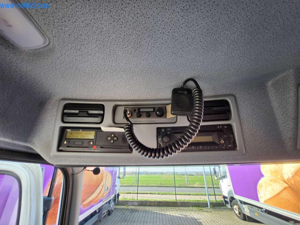 Máquinas bien mantenidas de un fabricante de productos de panadería-7