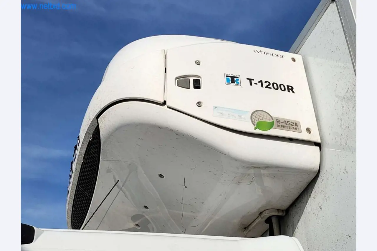 Máquinas bem conservadas de um fabricante de produtos de pastelaria-13