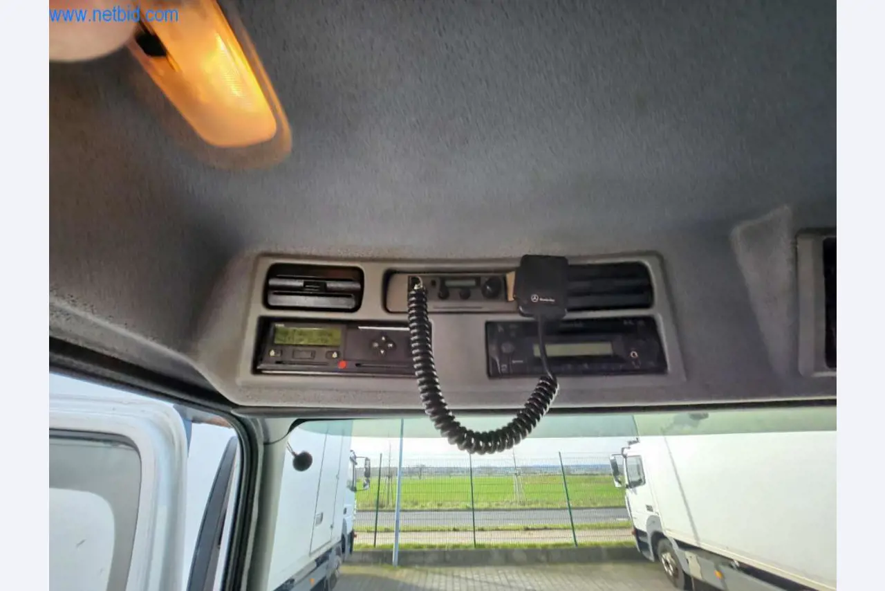 Máquinas bem conservadas de um fabricante de produtos de pastelaria-14