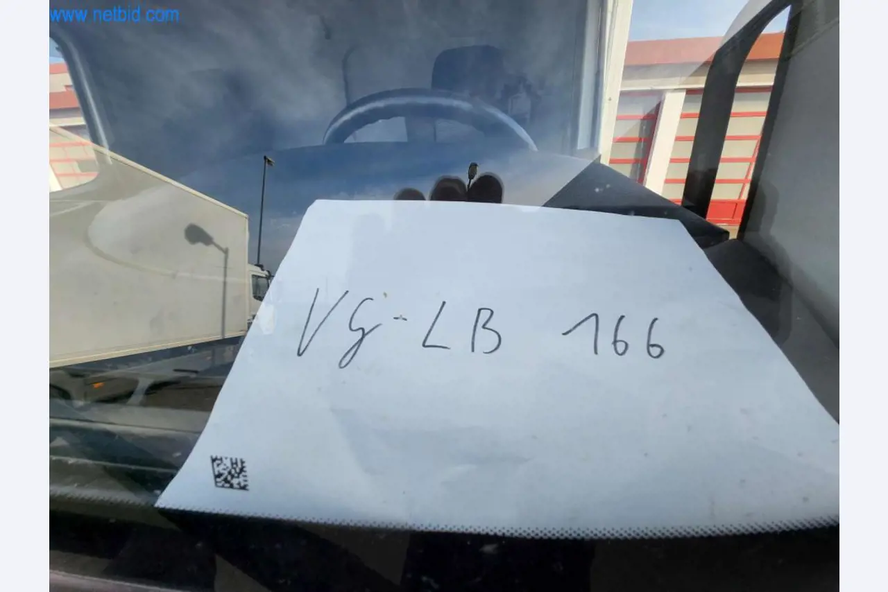 Máquinas bem conservadas de um fabricante de produtos de pastelaria-16