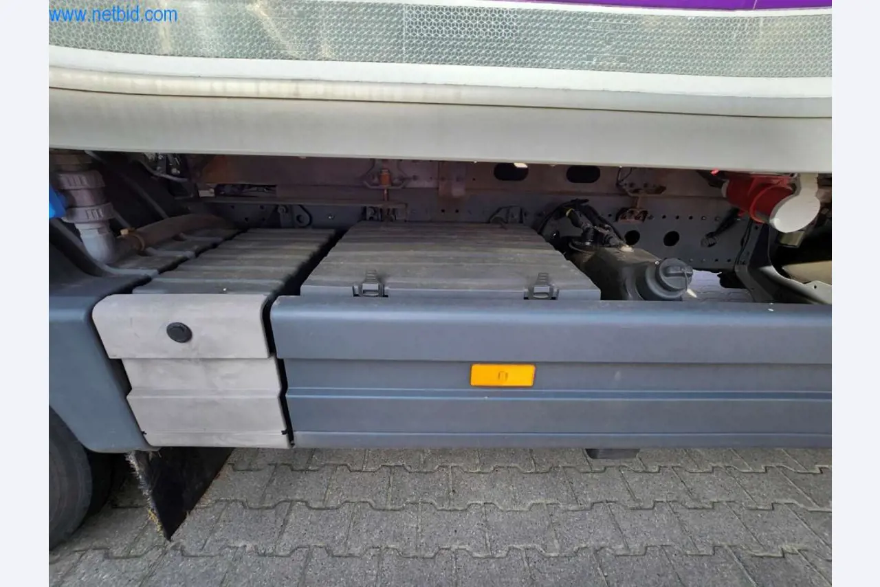 Máquinas bem conservadas de um fabricante de produtos de pastelaria-18