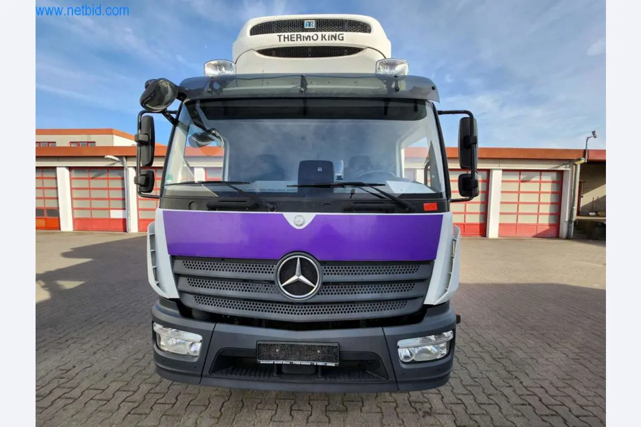 Máquinas bem conservadas de um fabricante de produtos de pastelaria-1