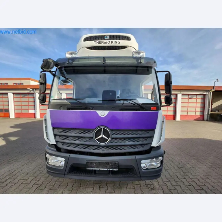 Máquinas bem conservadas de um fabricante de produtos de pastelaria-1