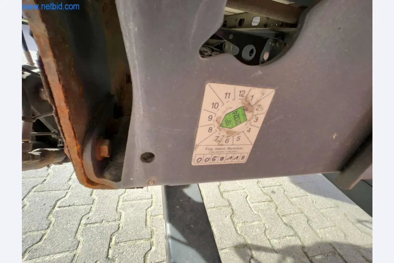 Máquinas bem conservadas de um fabricante de produtos de pastelaria-21