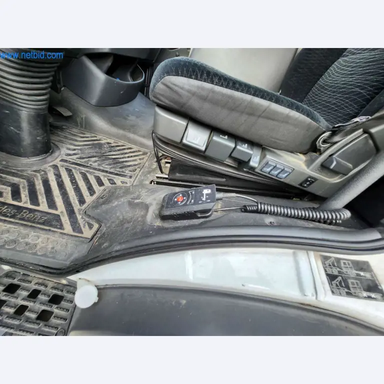 Máquinas bem conservadas de um fabricante de produtos de pastelaria-8