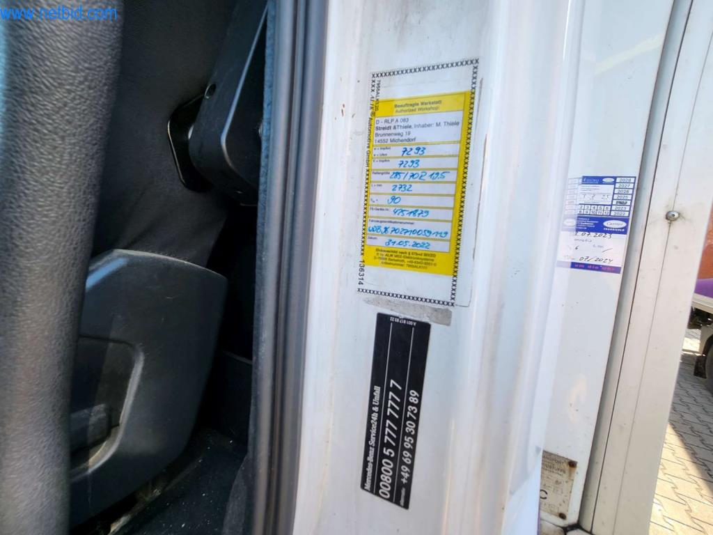 Máquinas bem conservadas de um fabricante de produtos de pastelaria-11