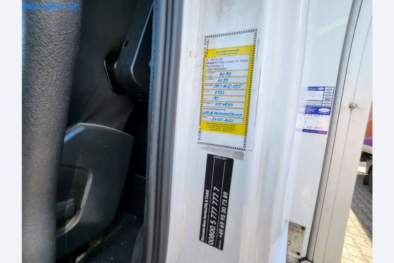 Máquinas bem conservadas de um fabricante de produtos de pastelaria-11