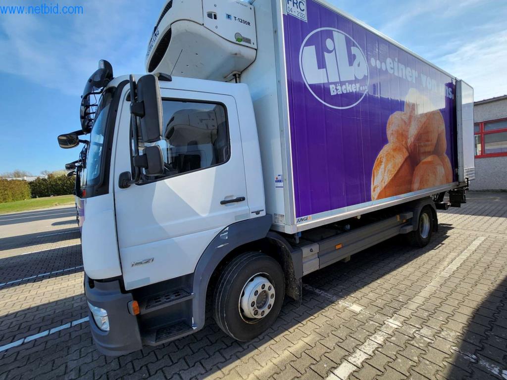 Máquinas bem conservadas de um fabricante de produtos de pastelaria-13