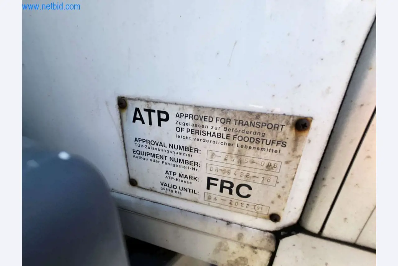 Máquinas bem conservadas de um fabricante de produtos de pastelaria-14