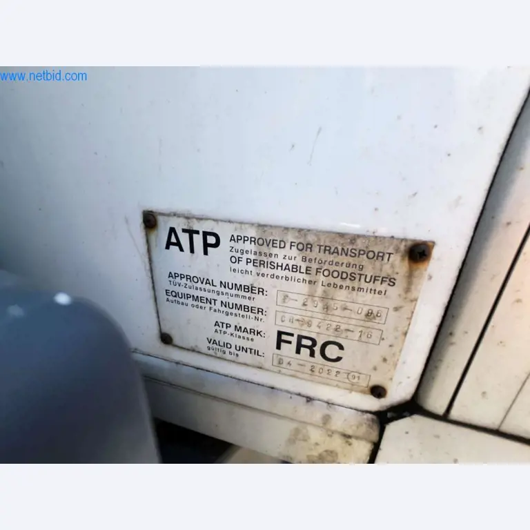 Máquinas bem conservadas de um fabricante de produtos de pastelaria-14