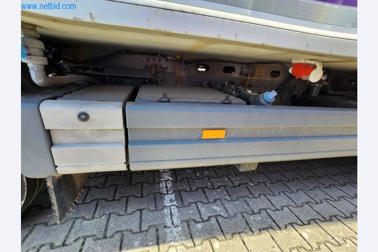 Máquinas bem conservadas de um fabricante de produtos de pastelaria-15