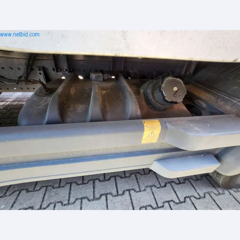 Máquinas bem conservadas de um fabricante de produtos de pastelaria-16