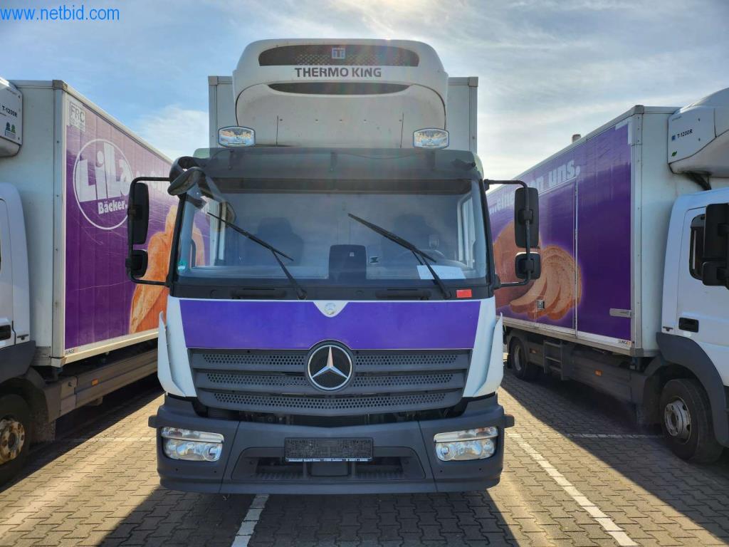 Máquinas bem conservadas de um fabricante de produtos de pastelaria-1