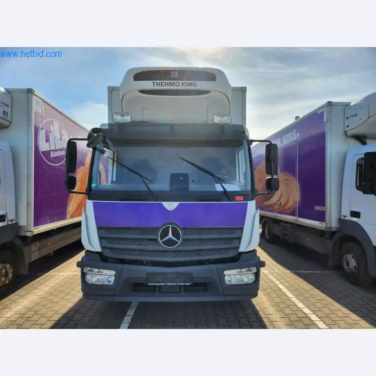 Máquinas bem conservadas de um fabricante de produtos de pastelaria-1