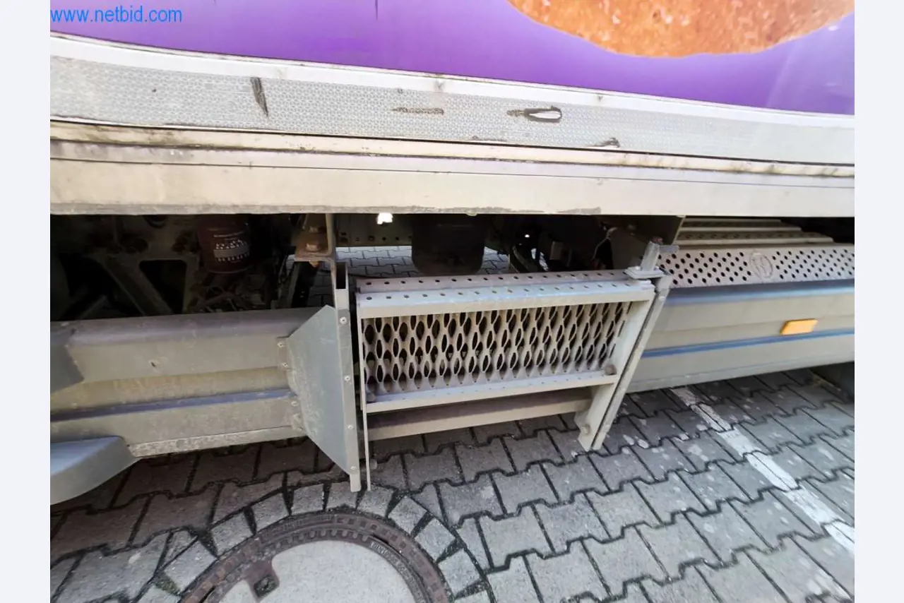 Máquinas bem conservadas de um fabricante de produtos de pastelaria-21