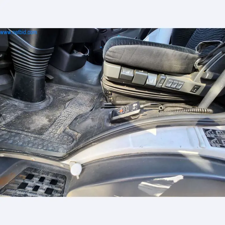 Máquinas bem conservadas de um fabricante de produtos de pastelaria-5