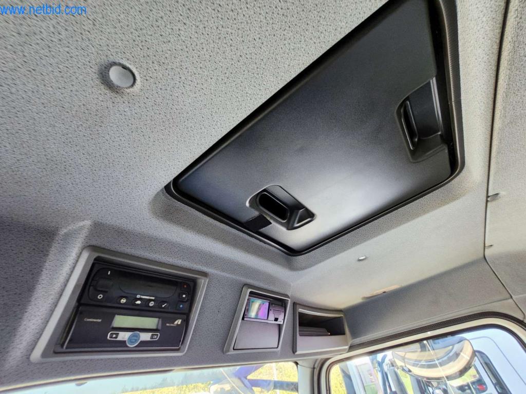 Máquinas bem conservadas de um fabricante de produtos de pastelaria-7