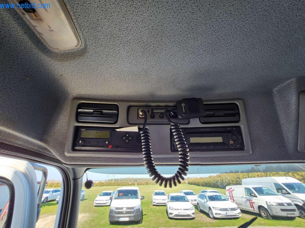 Máquinas bem conservadas de um fabricante de produtos de pastelaria-8