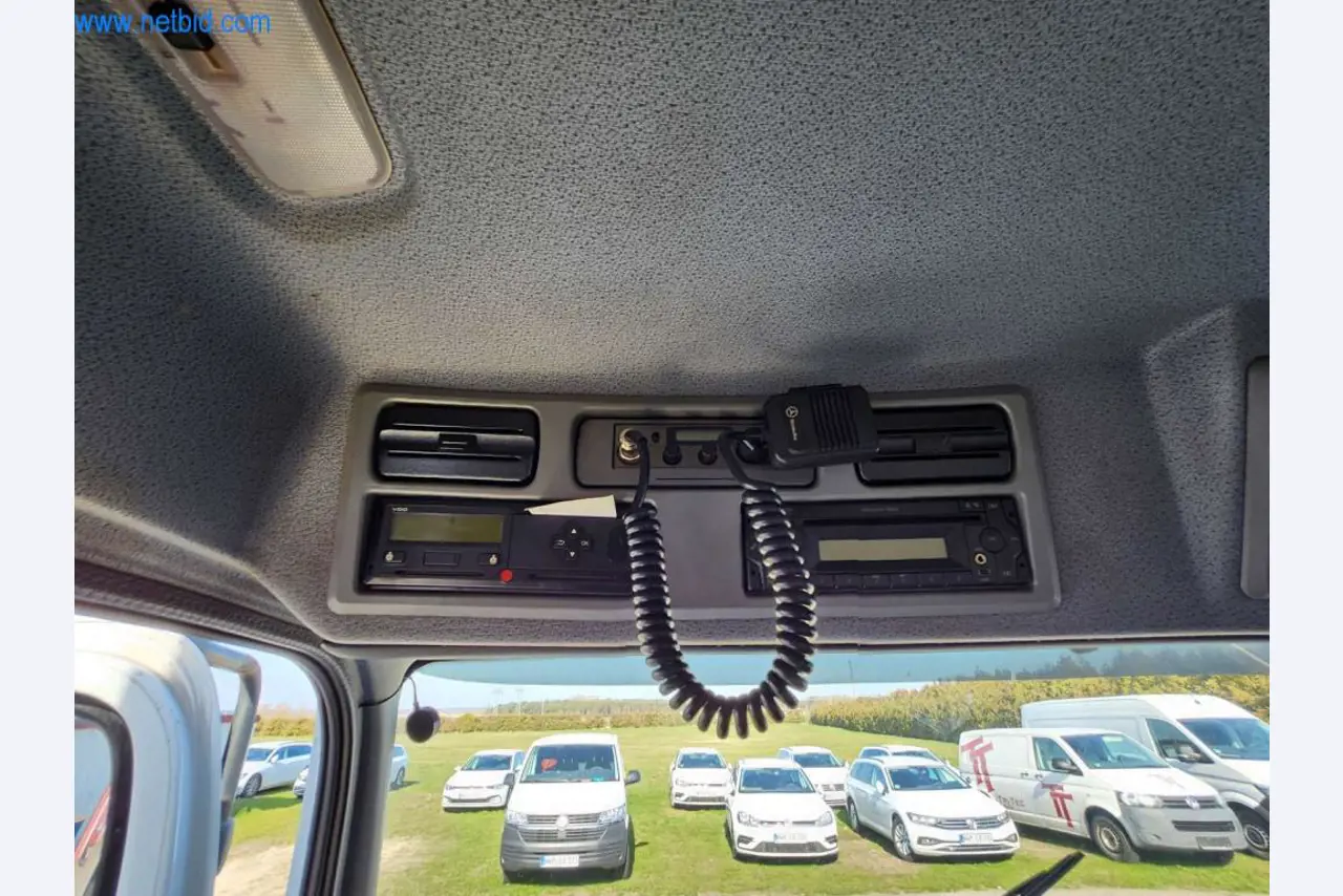 Máquinas bem conservadas de um fabricante de produtos de pastelaria-8