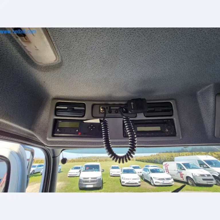 Máquinas bem conservadas de um fabricante de produtos de pastelaria-8