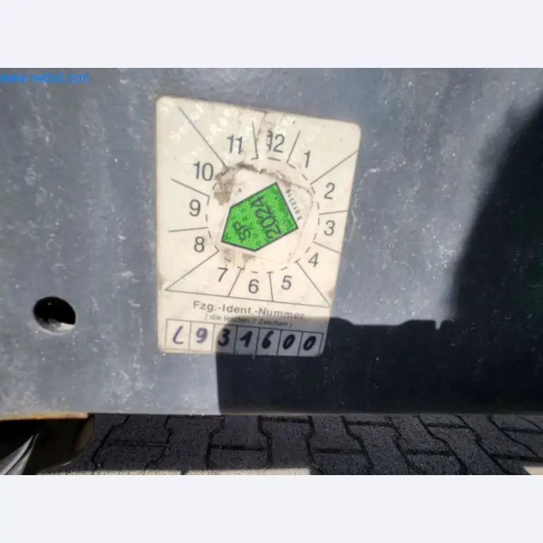 Máquinas bem conservadas de um fabricante de produtos de pastelaria-9