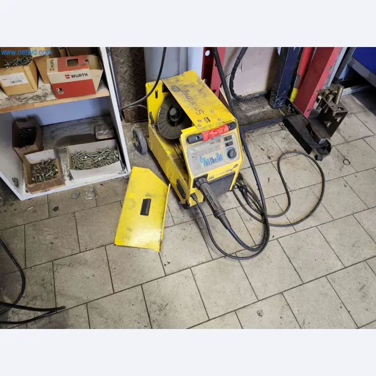 Well-maintained machines of a bakery manufacturer-1