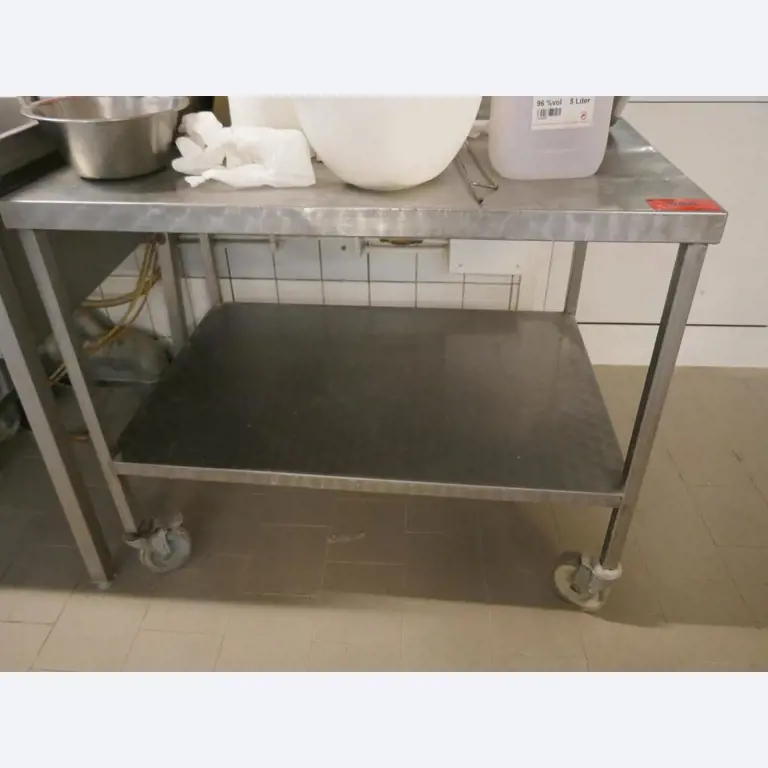 Máquinas bem conservadas de um fabricante de produtos de pastelaria-1