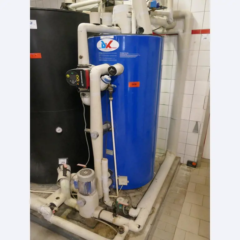 Well-maintained machines of a bakery manufacturer-2