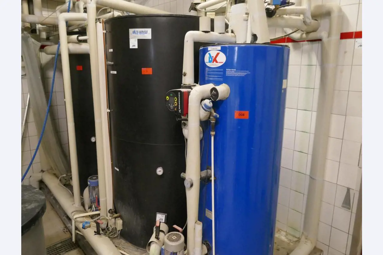 Well-maintained machines of a bakery manufacturer-6