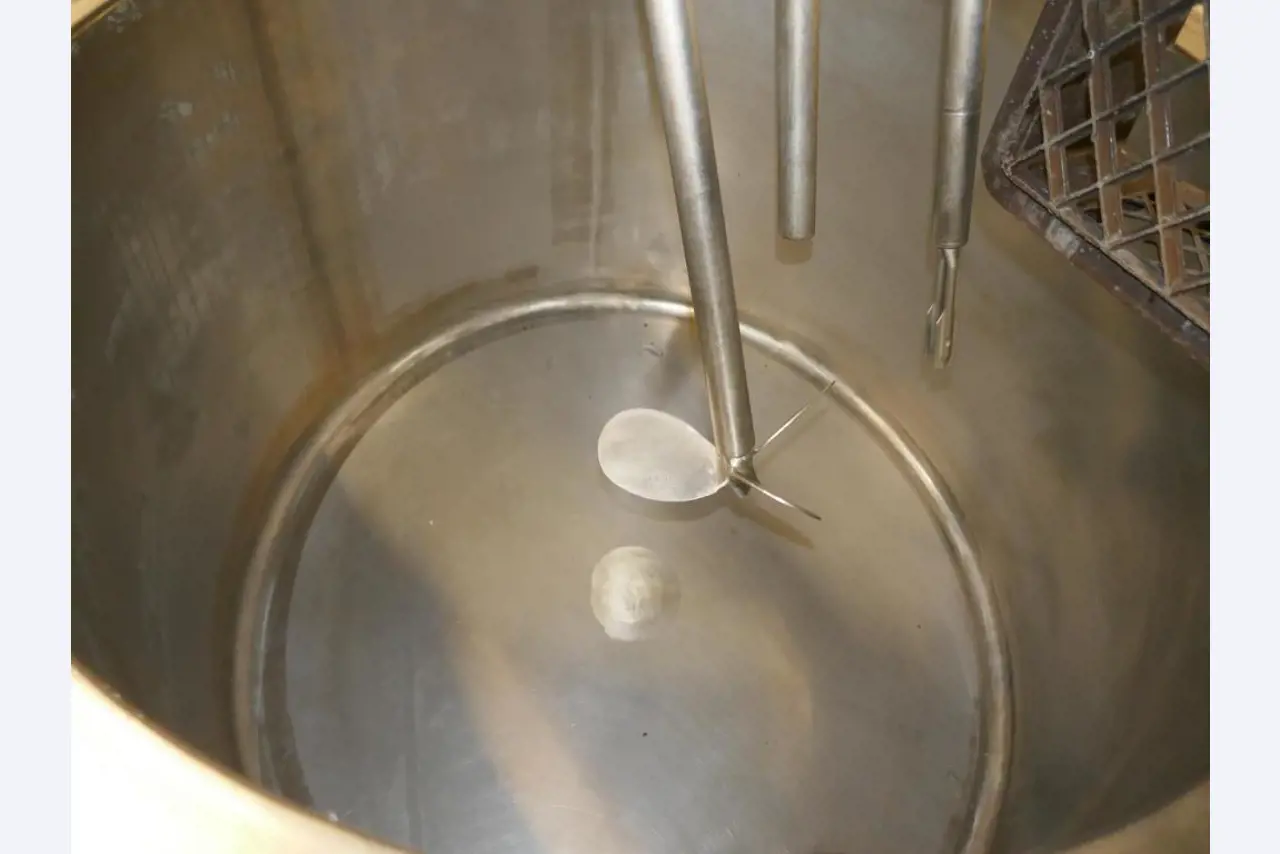 Well-maintained machines of a bakery manufacturer-4