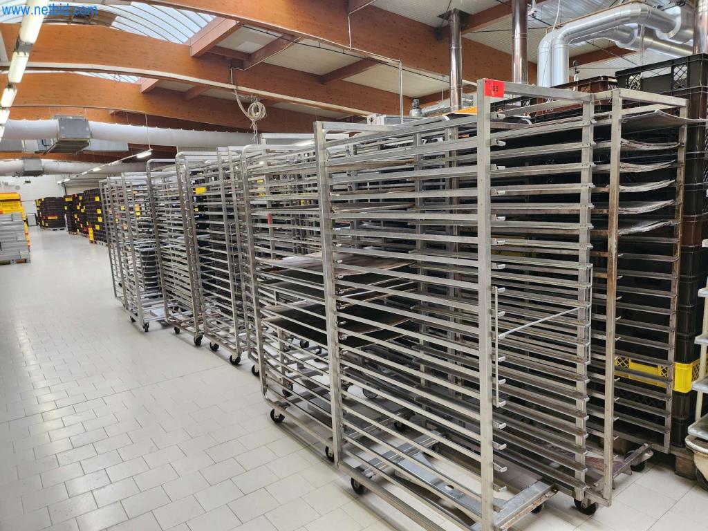 Máquinas bem conservadas de um fabricante de produtos de pastelaria-1