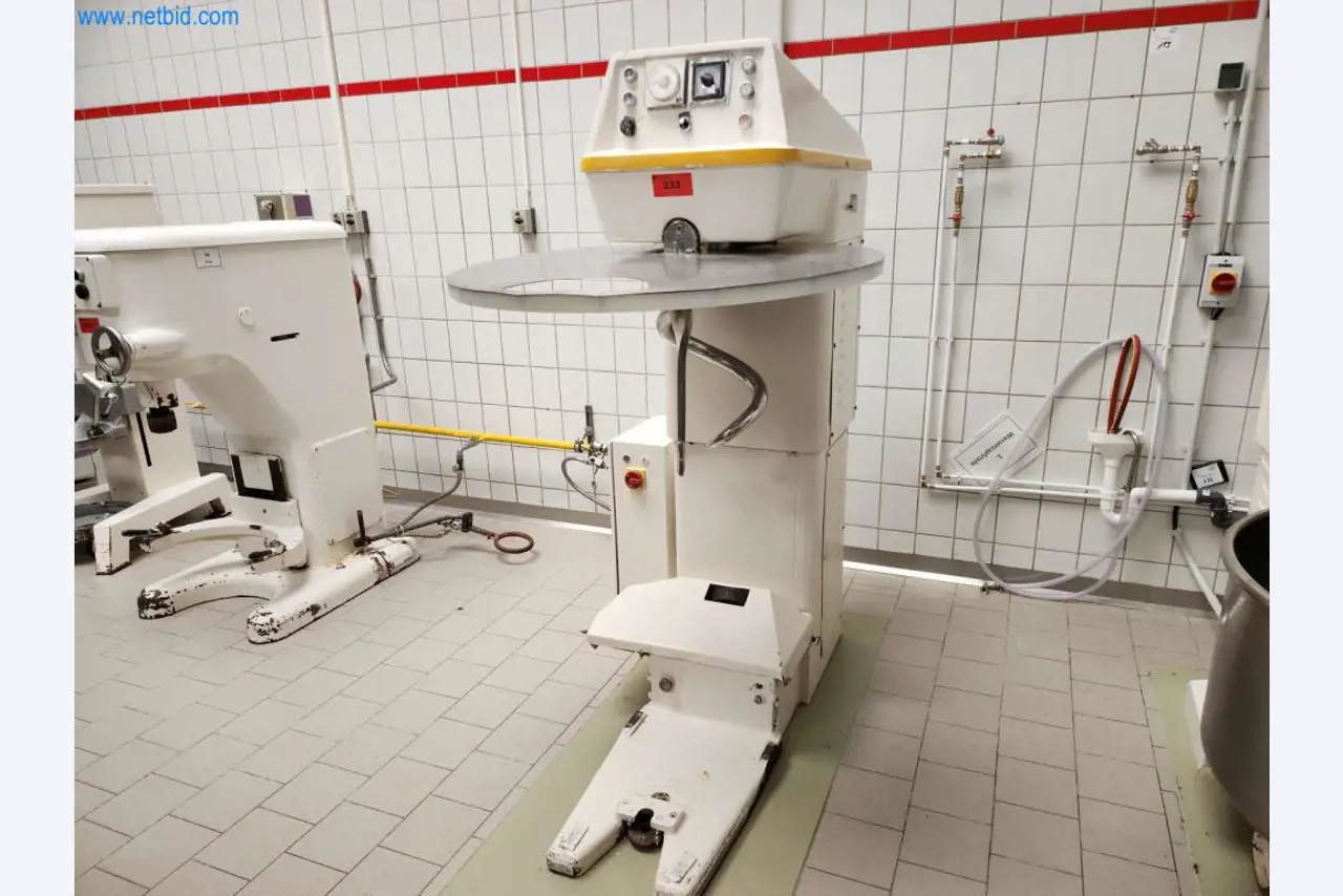 Machines entretenues d'un fabricant de produits de boulangerie-1