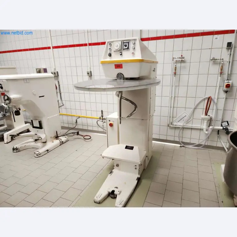 Machines entretenues d'un fabricant de produits de boulangerie-1