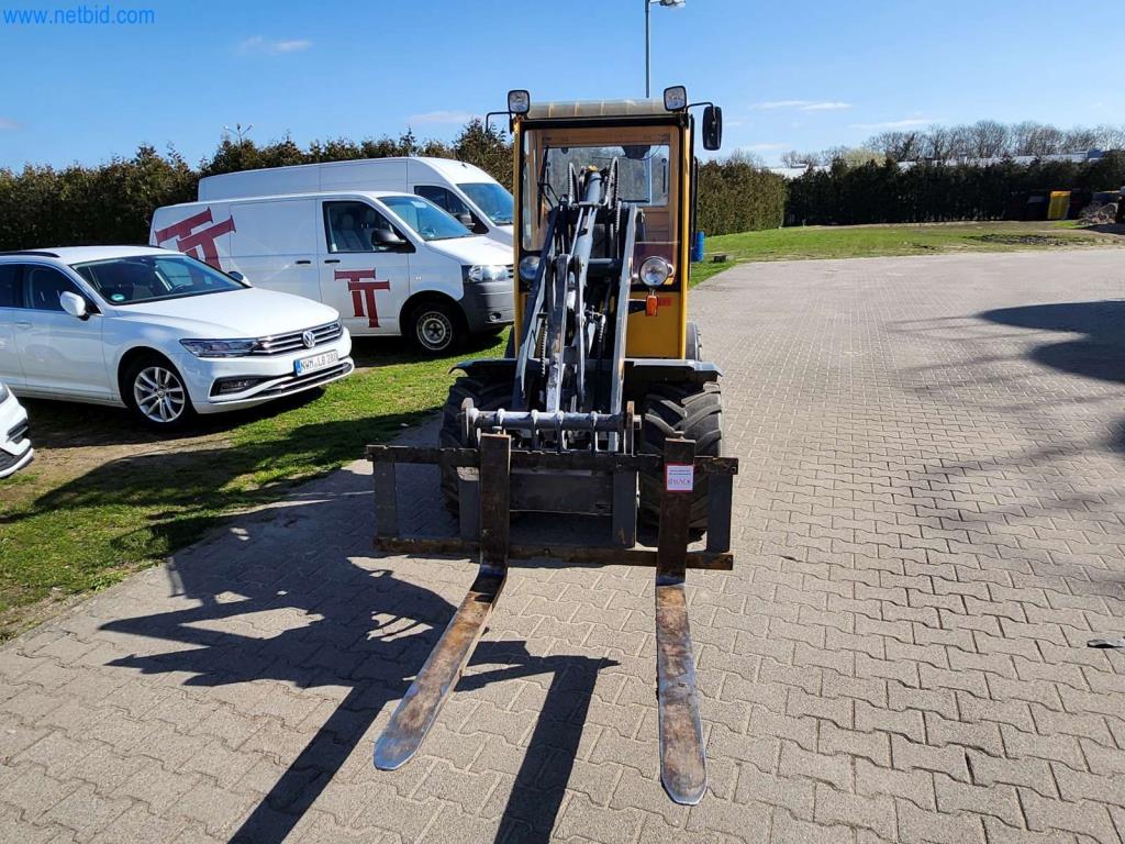 Máquinas bem conservadas de um fabricante de produtos de pastelaria-2