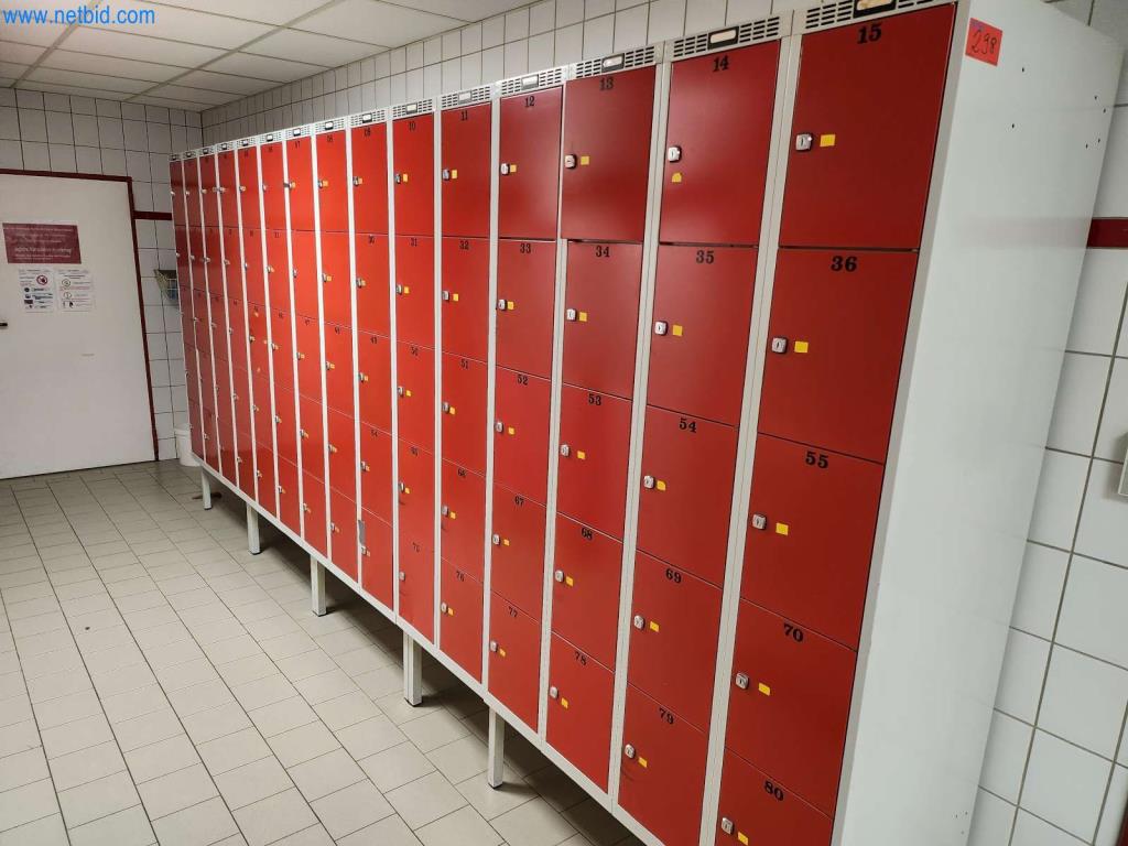 Máquinas bem conservadas de um fabricante de produtos de pastelaria-1