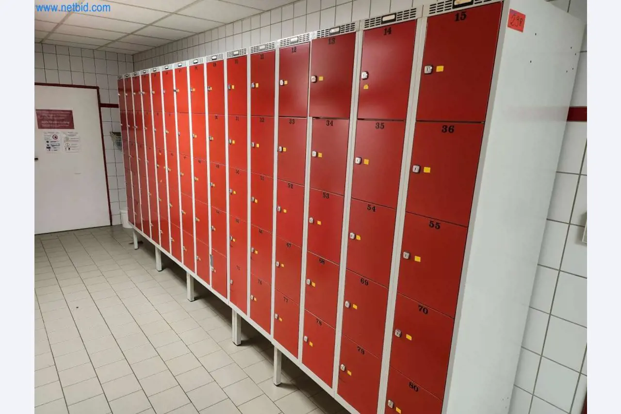 Well-maintained machines of a bakery manufacturer-1