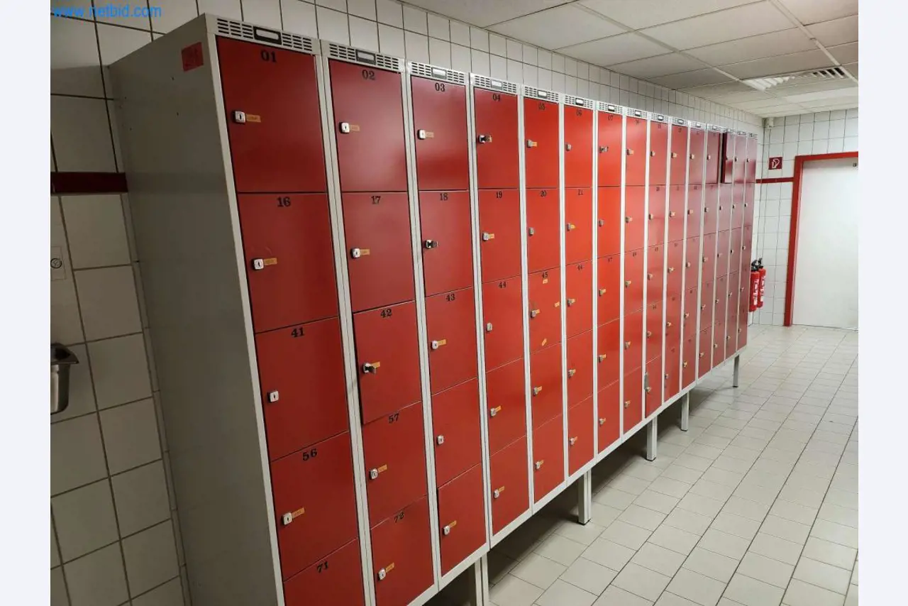 Well-maintained machines of a bakery manufacturer-2