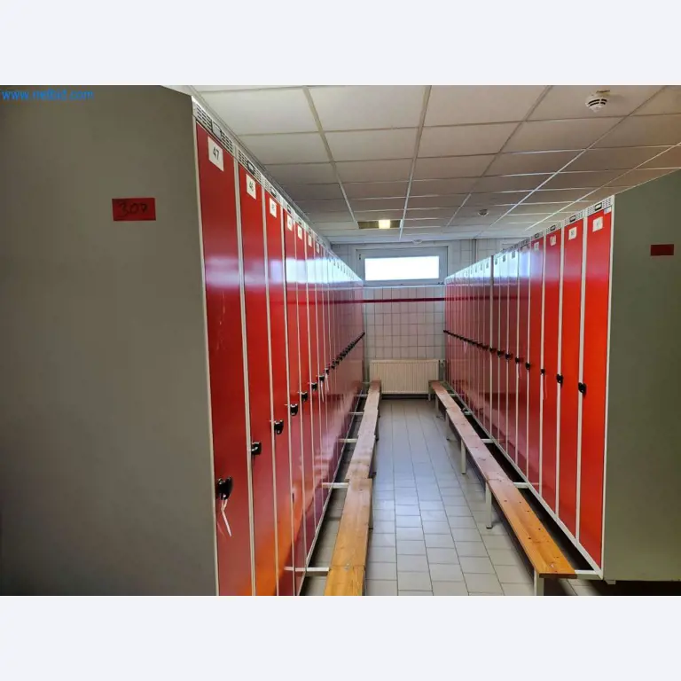 Gepflegte Maschinen eines Backwarenherstellers-1