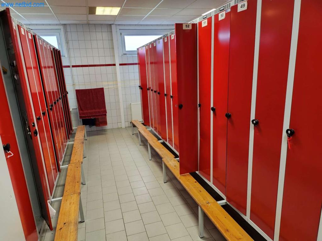 Máquinas bem conservadas de um fabricante de produtos de pastelaria-3