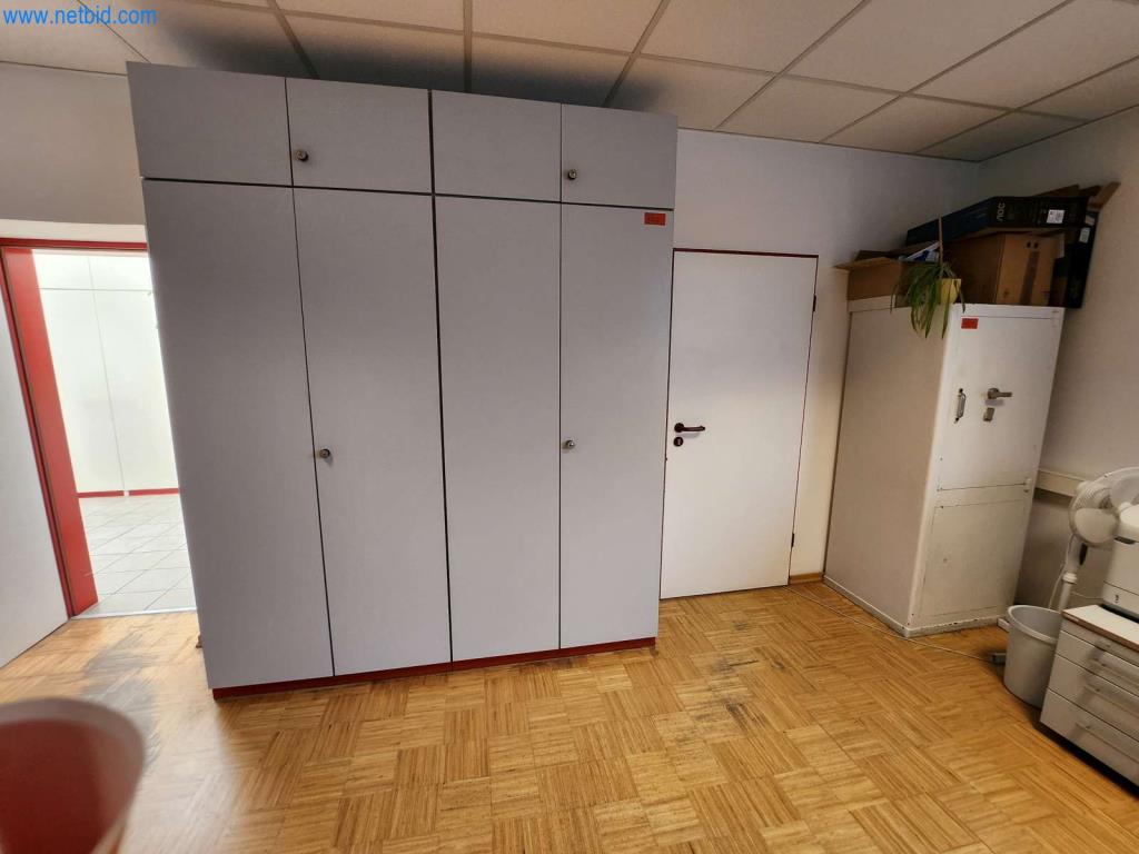 Máquinas bem conservadas de um fabricante de produtos de pastelaria-2