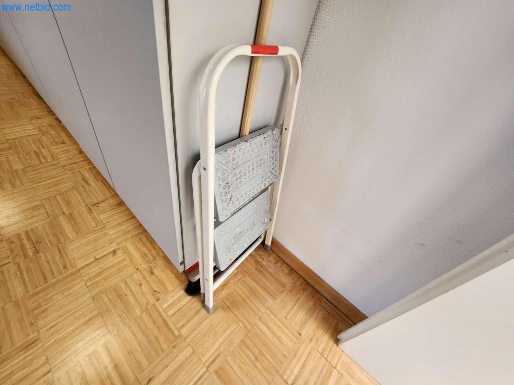 Máquinas bem conservadas de um fabricante de produtos de pastelaria-3