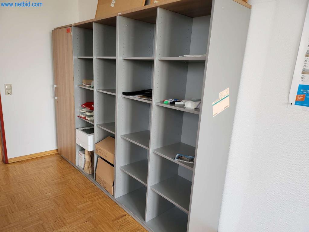 Máquinas bem conservadas de um fabricante de produtos de pastelaria-3