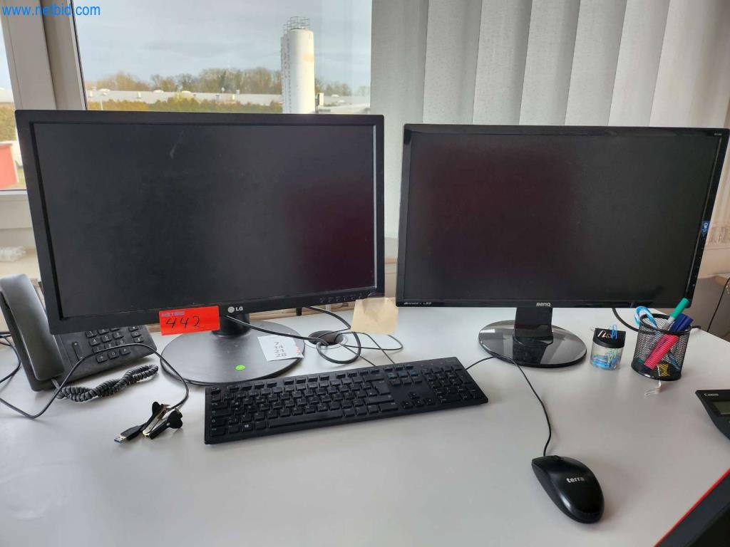 Máquinas bem conservadas de um fabricante de produtos de pastelaria-1