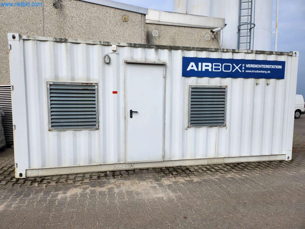 Máquinas bem conservadas de um fabricante de produtos de pastelaria-8