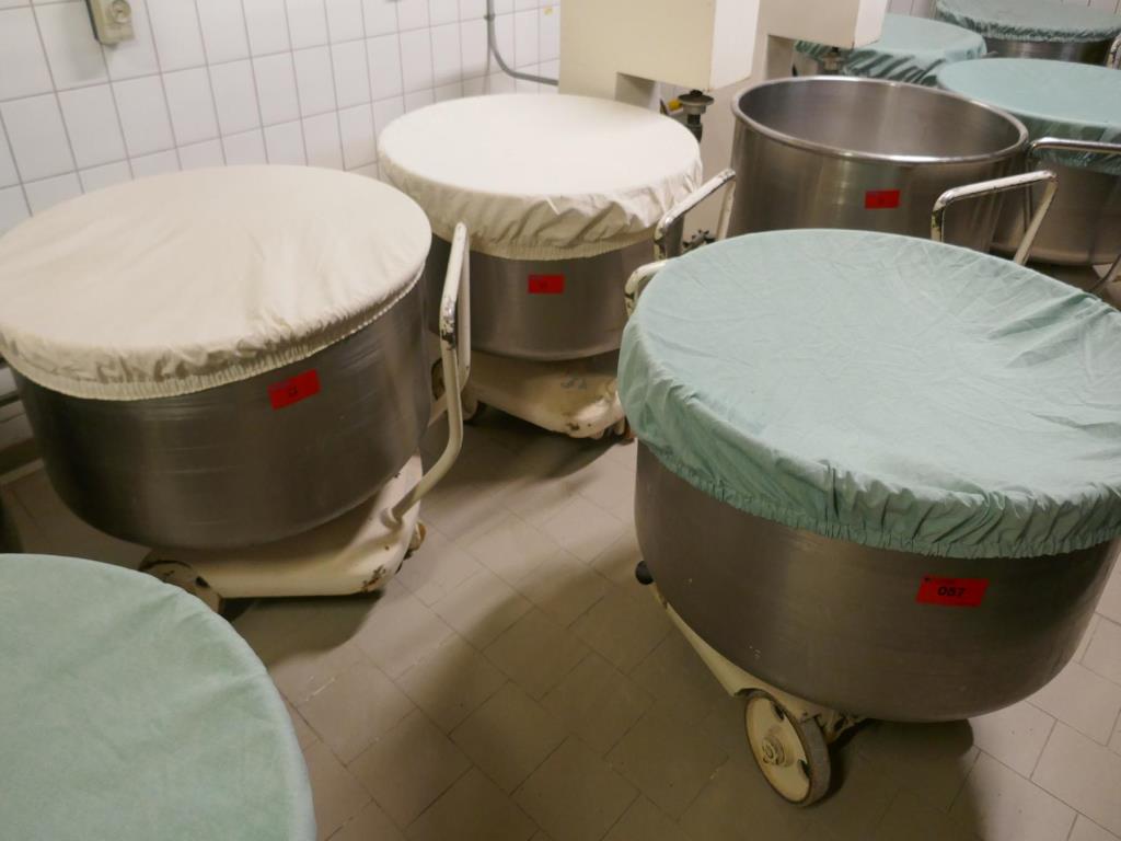 Máquinas bem conservadas de um fabricante de produtos de pastelaria-1